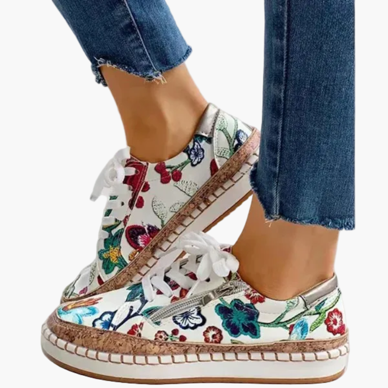 Casual Women's Baskets with Embroidered Floral Style – Urban Fashion and Everyday Comfort