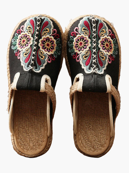 Zoccoli ricamati tradizionali da donna stile etnico – Calzature comode ed eleganti per interno o esterno