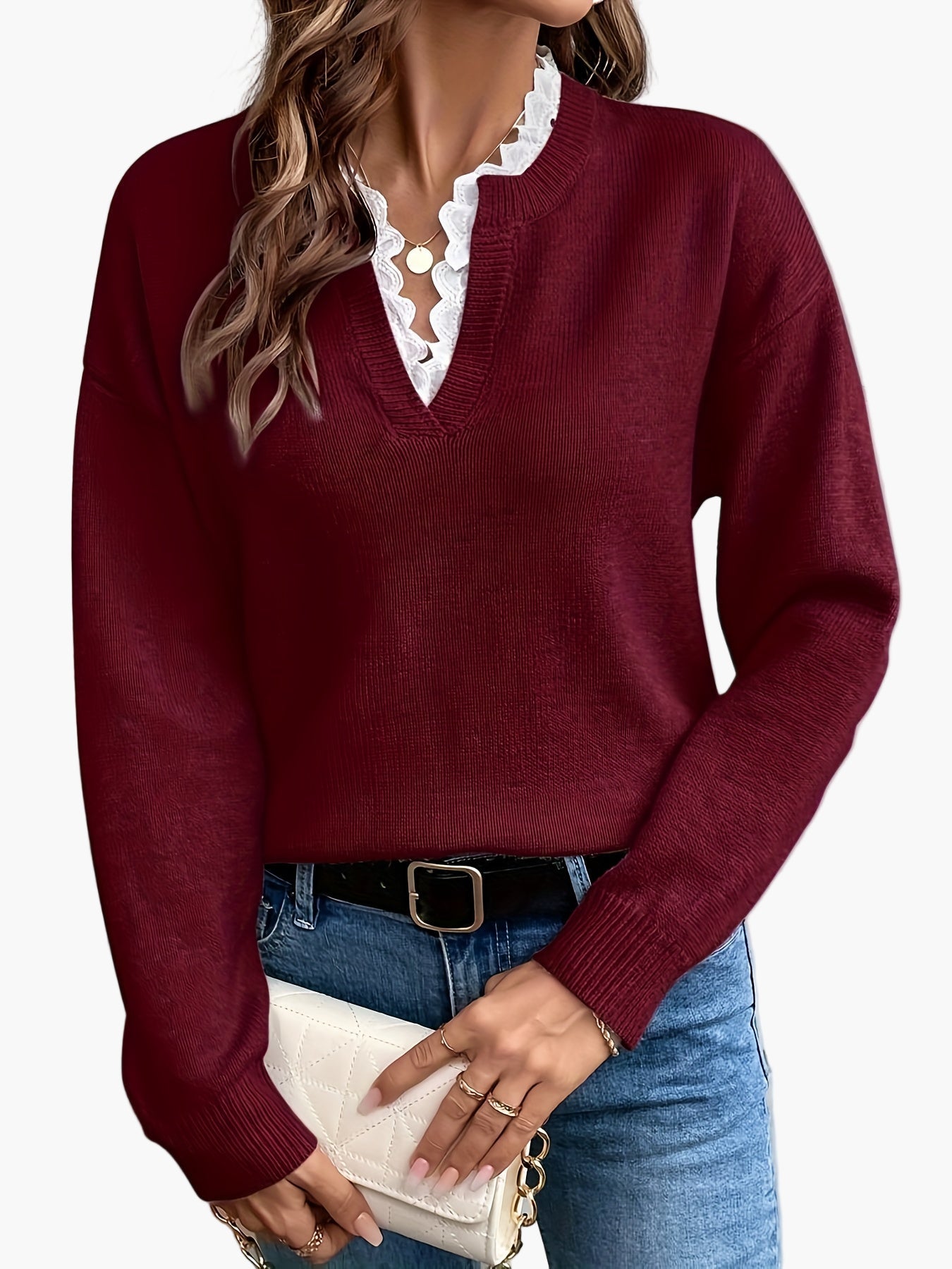 Pull élégant femme col V avec détail dentelle, manches longues, coupe ample, style casual chic pour automne/hiver