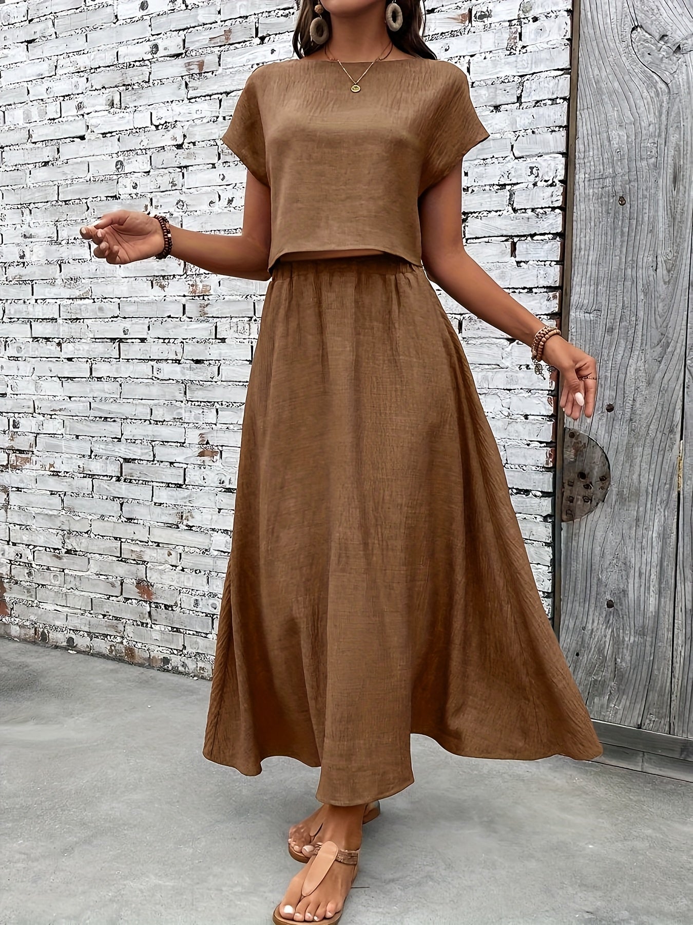 Chic two-piece women's set bohemian style – Crop top and flowing long skirt
