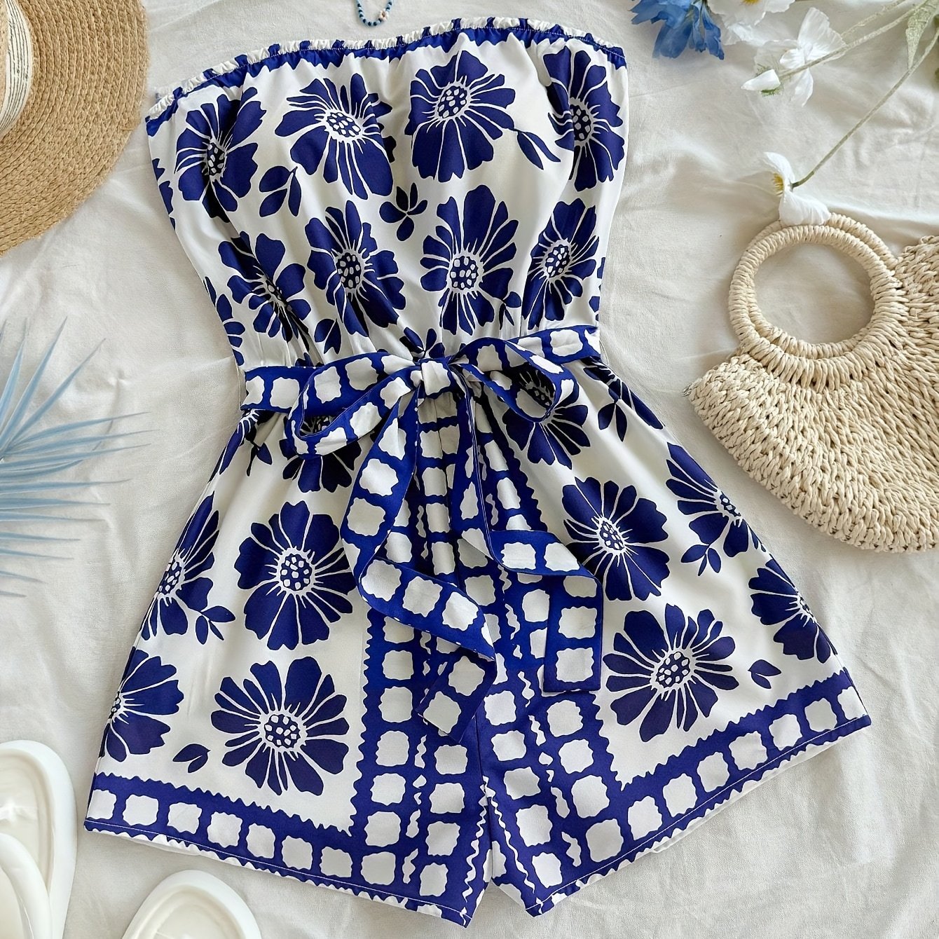 Kort jumpsuit för kvinnor i bohemisk stil att dra på för sommar och semester