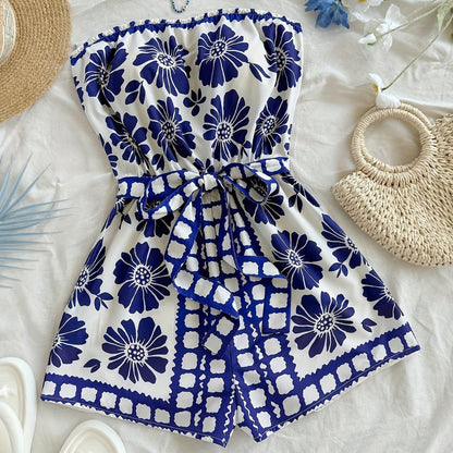 Kort jumpsuit för kvinnor i bohemisk stil att dra på för sommar och semester