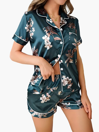 Women's short pajamas elegant floral style – Shirt and shorts set for night and relaxation