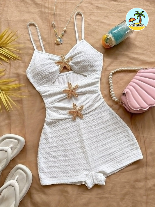 Combinaison short femme style plage avec découpes et détails étoiles de mer – Idéale vacances et bord de mer