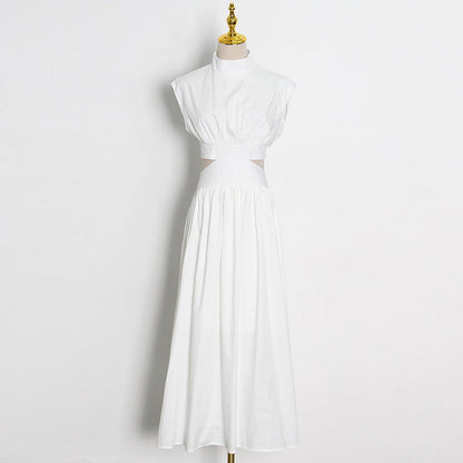Audrey – Robe Évasée Sans Manches à Col Montant