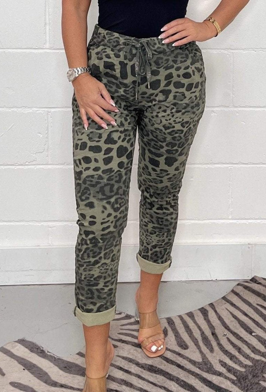 Helen – Pantalon de Sport Ample à Imprimé Camouflage