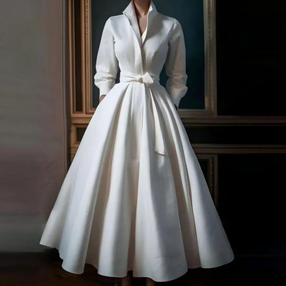 Grace – Robe Tempérament à Col Montant Simple