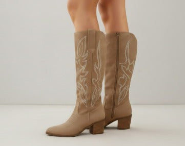 Bottes western femme à talon style cow-boy tendance ville et soirée