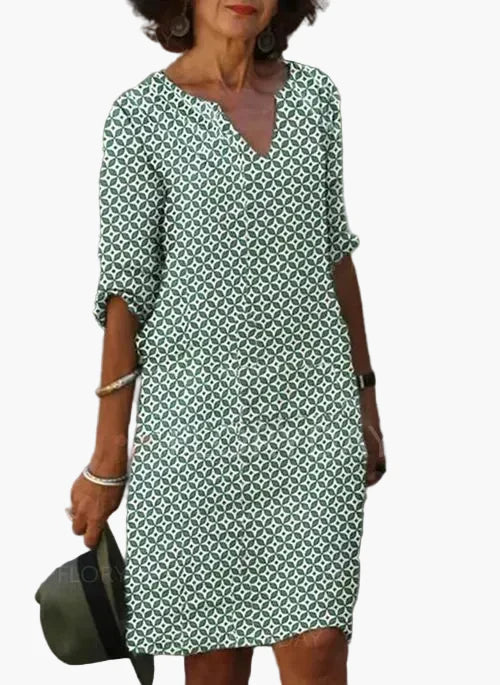 Casual summer dress for women with geometric pattern, elegant and comfortable style