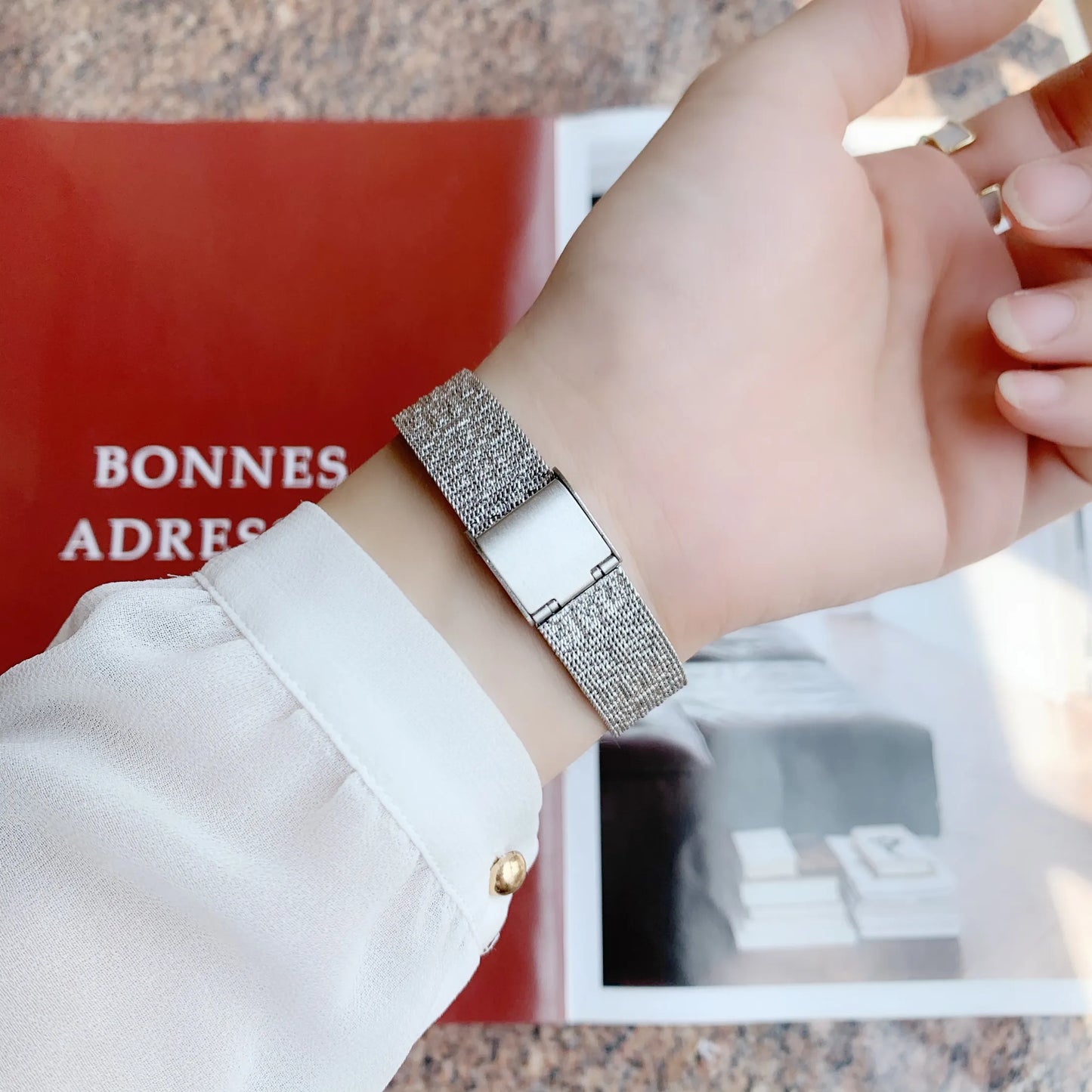 Tanya – Montre Étanche Élégante Vert Aqua pour Femme
