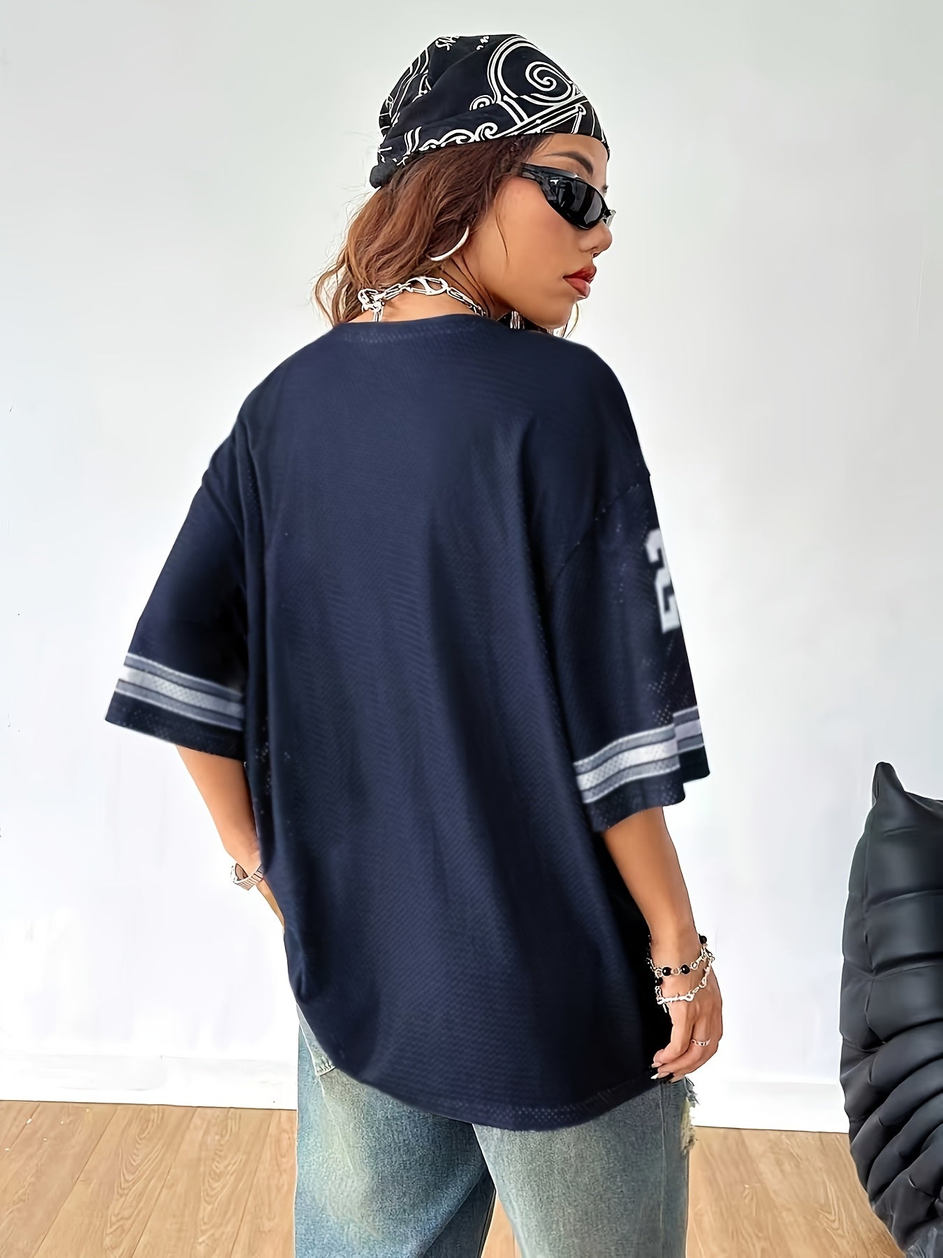 Oversized T-shirt streetwear för kvinnor, avslappnad stil, tryck med nummer 23