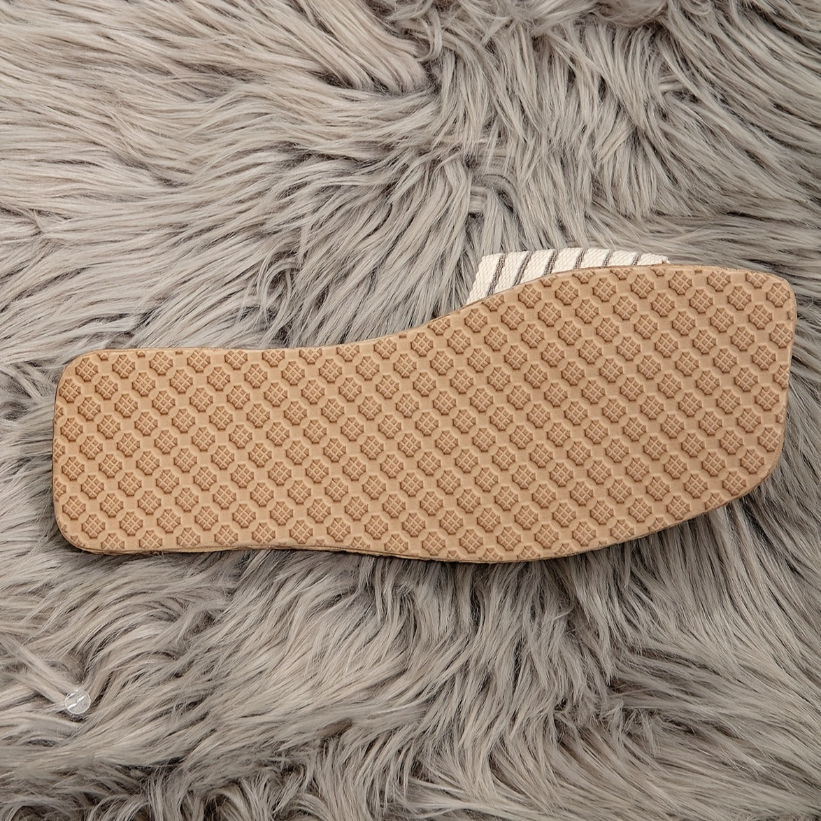 Sandales plates à enfiler style décontracté pour femme – Look estival chic et rayé