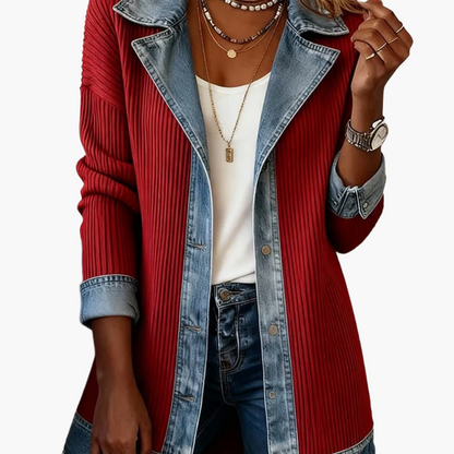 Elegant blazer-vest til kvinder i urban chic stil med kontrastfarvede revers