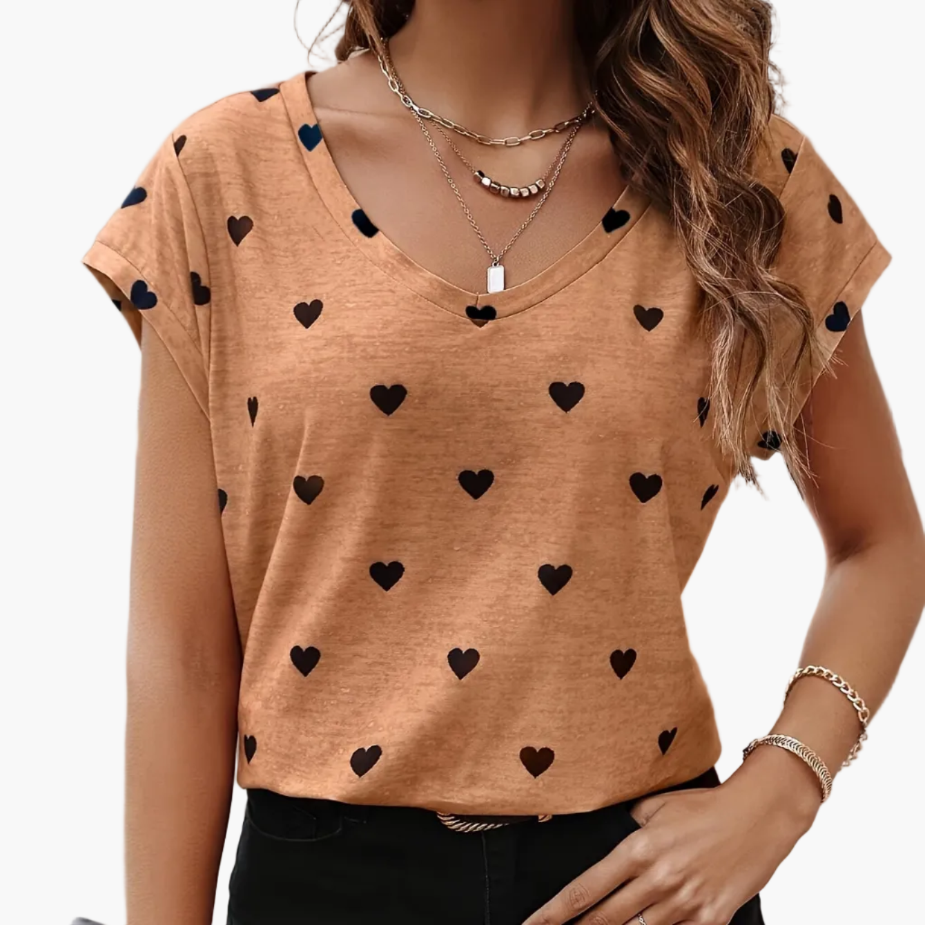 Elegant women's T-shirt with heart print, V-neck, summer chic style