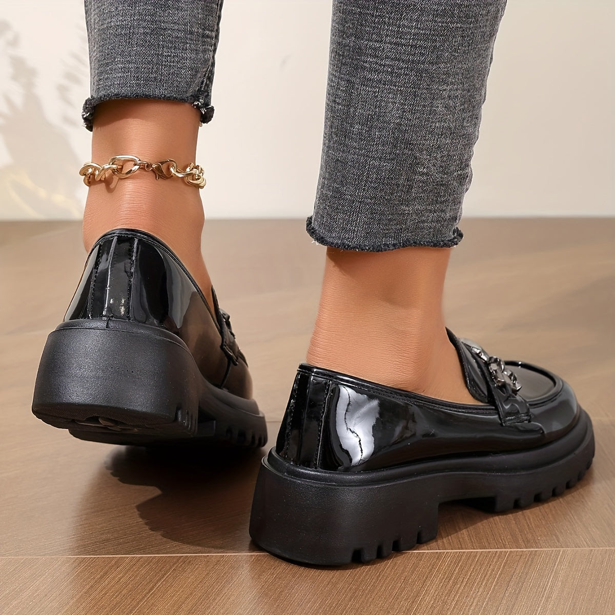 Mocassins élégants pour femme à chaîne dorée style preppy – Slip-on confort urbain