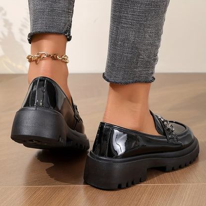 Mocassins élégants pour femme à chaîne dorée style preppy – Slip-on confort urbain