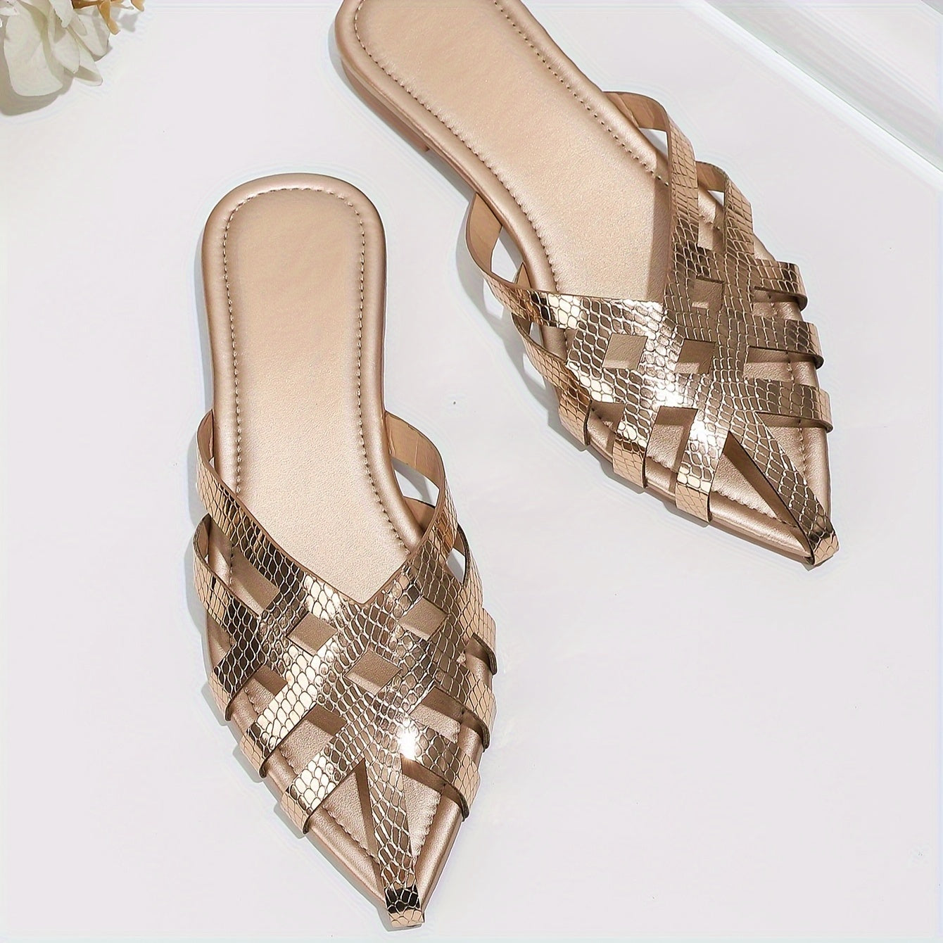 Mules plates femme à bout pointu style tressé chic pour usage quotidien et soirée