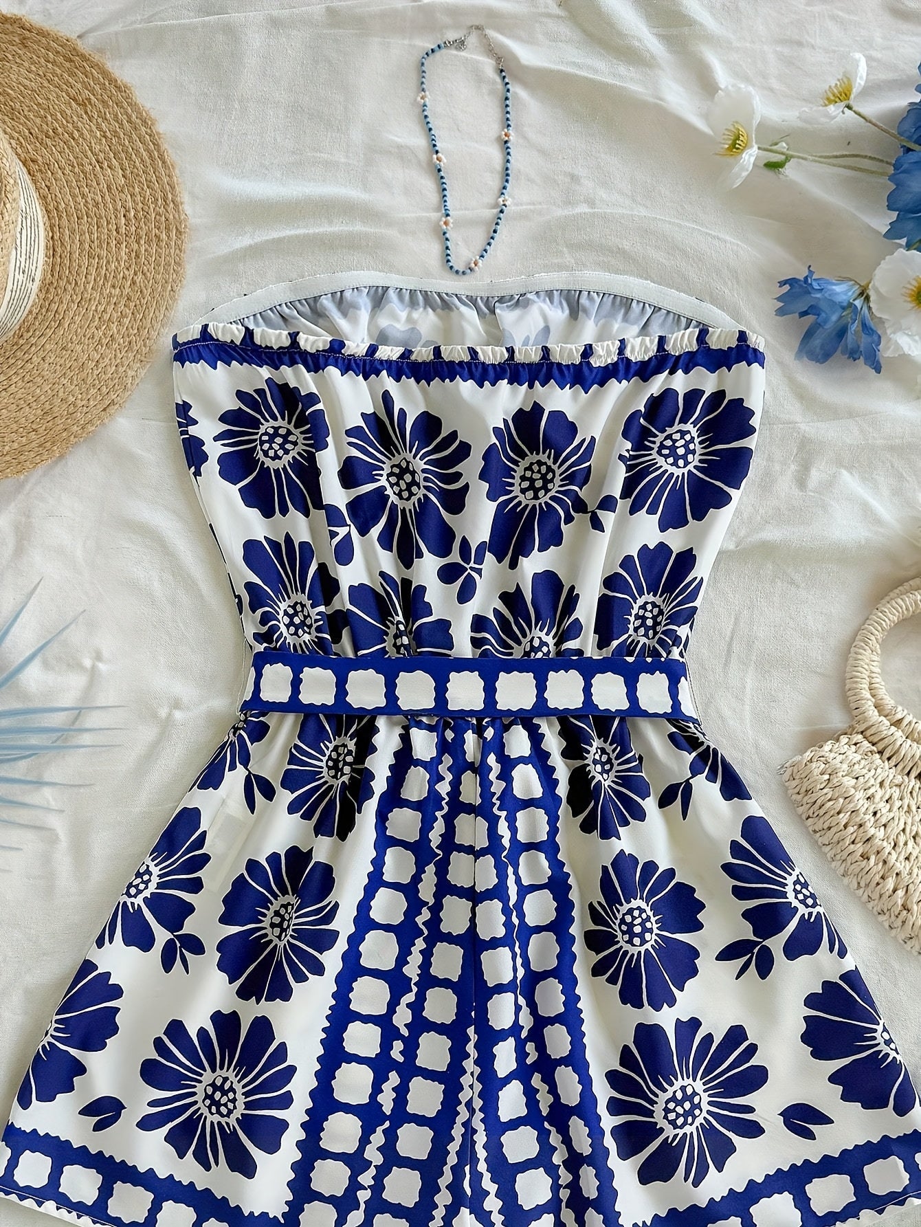 Kort jumpsuit för kvinnor i bohemisk stil att dra på för sommar och semester
