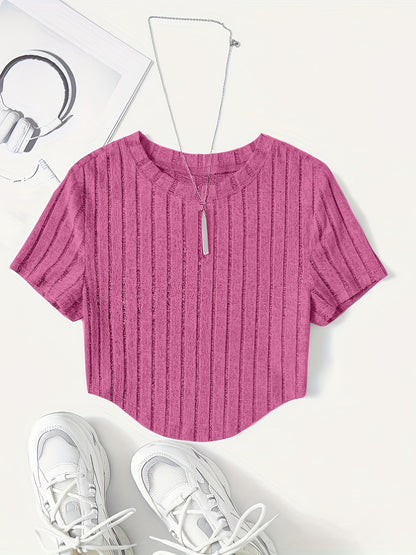 T-shirt damski w stylu casual z krótkim rękawem i okrągłym dekoltem – idealny na lato i czas wolny