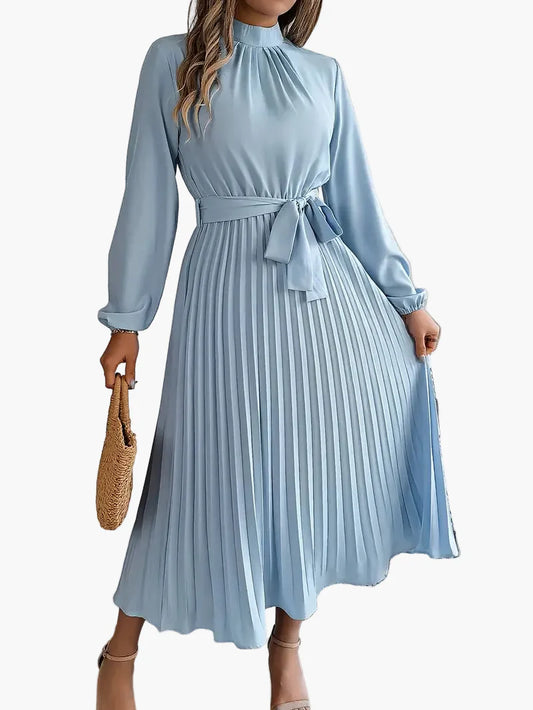 Elegant mid-length dress with pleats for women – Chic and versatile style for special occasions