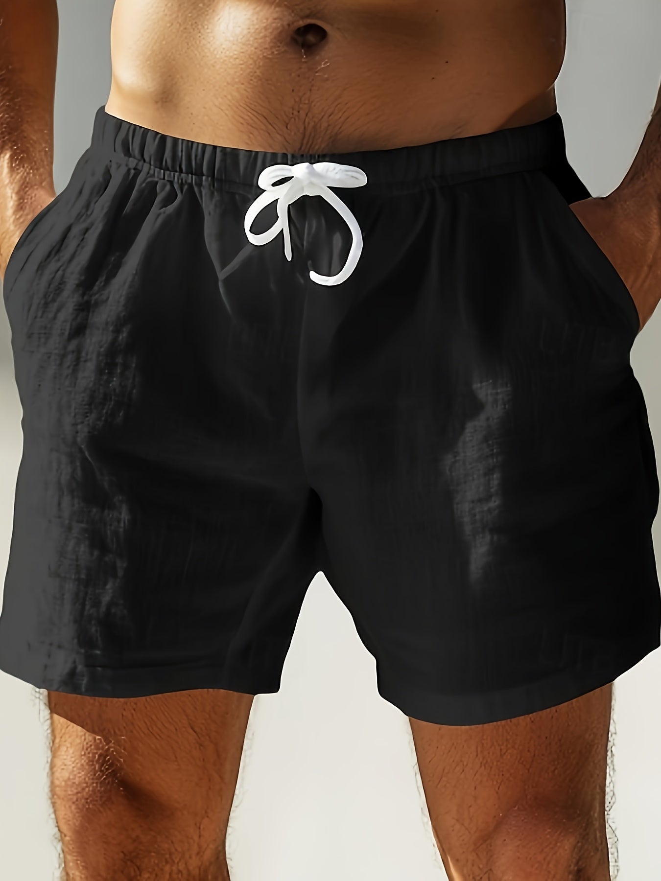 Herre badeshorts i afslappet stil med justerbar snor til strand eller pool