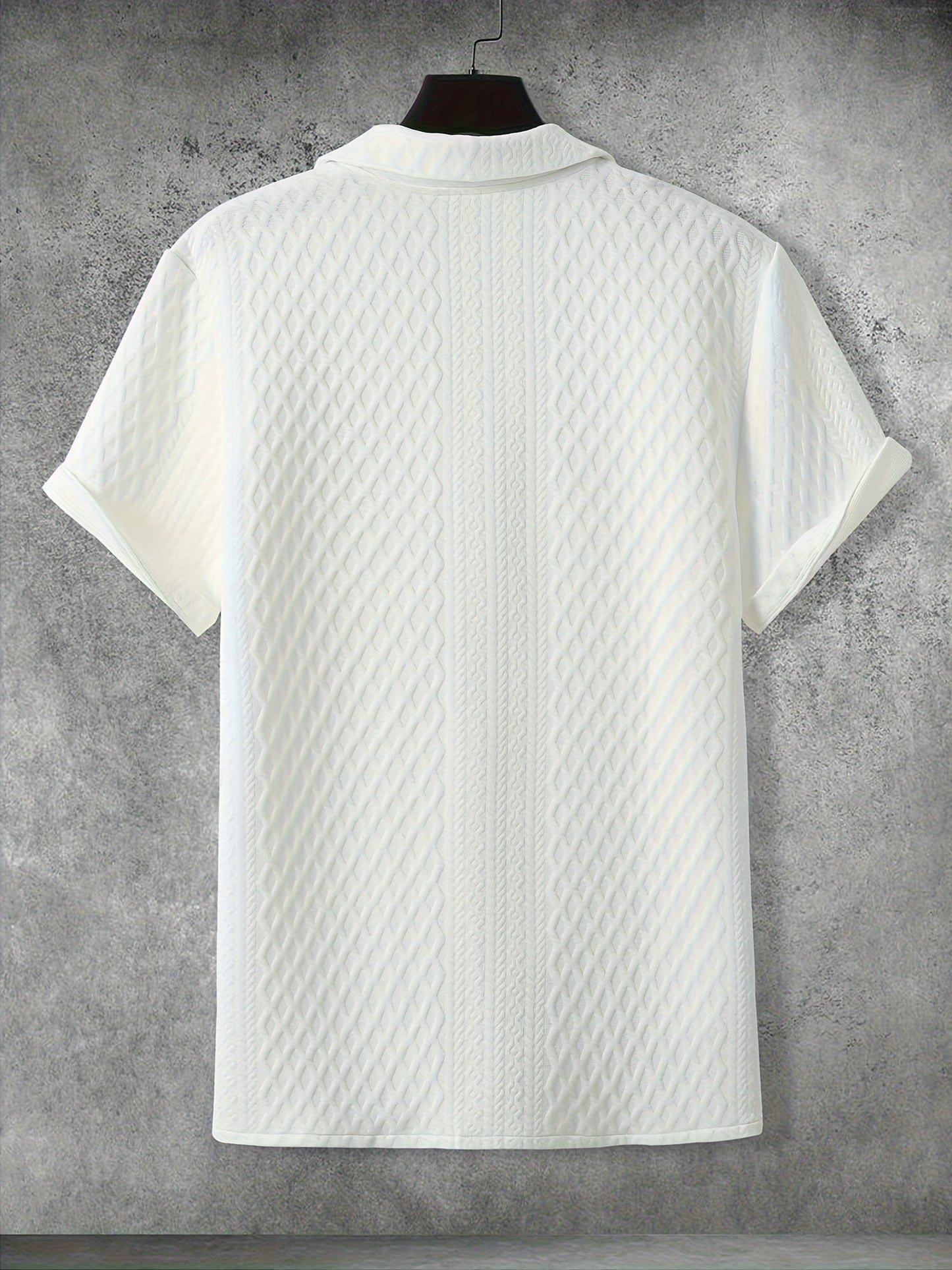 Men's short-sleeve shirt retro chic style – Camp collar and elegant textured patterns