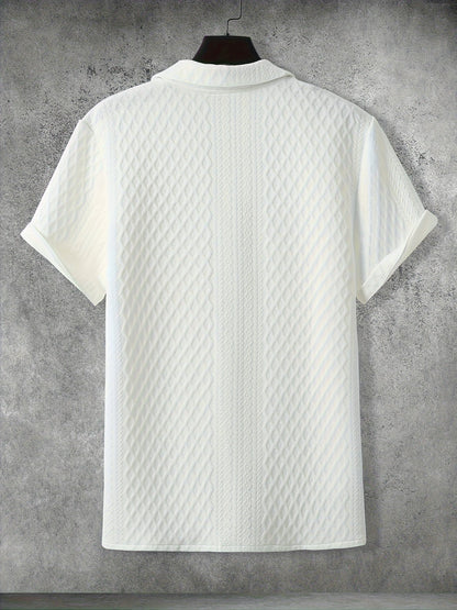 Men's short-sleeve shirt retro chic style – Camp collar and elegant textured patterns