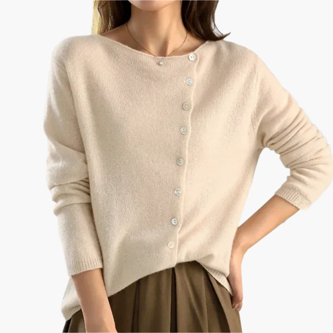 Cardigan femme élégant à fermeture décalée pour un look chic et confortable