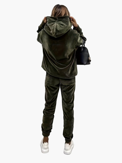 Ensemble de survêtement décontracté pour femme, style urbain chic, idéal pour le quotidien et les loisirs