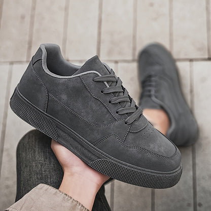 Låga sneakers för herrar i avslappnad urban stil för vardagsbruk