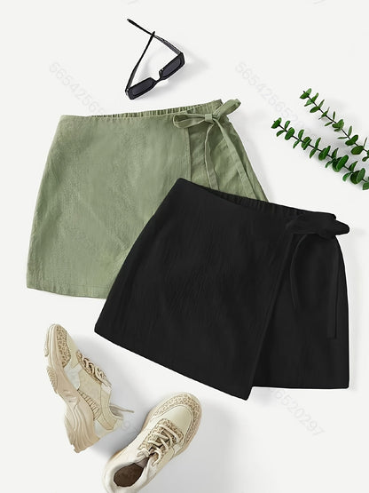 Jupe portefeuille courte style urbain pour femme, look décontracté chic, idéale pour l'été