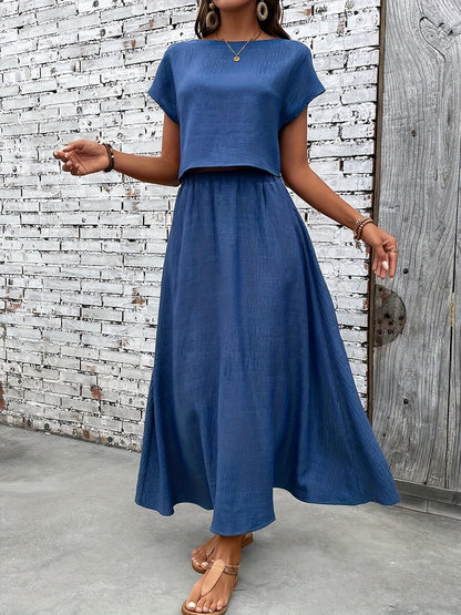 Chic two-piece women's set bohemian style – Crop top and flowing long skirt