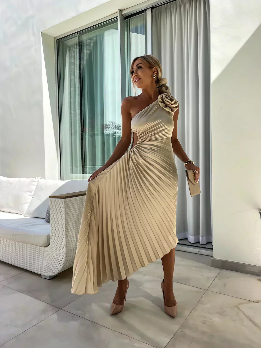 Plisowana sukienka wieczorowa na jedno ramię dla kobiet – Elegancja i wyrafinowanie na wydarzenia i wieczory