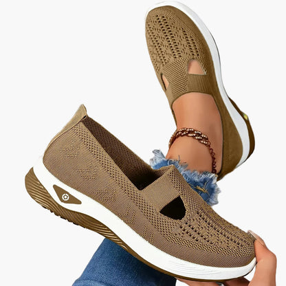 Ortopediske, pustende og sklisikre sko til dame for daglig komfort og gange