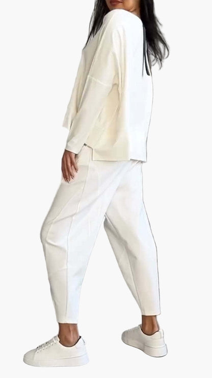 Ensemble détente deux pièces style décontracté pour femme – confort chic pour la maison et les sorties