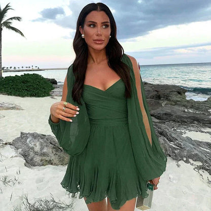 Jasmine – Robe Courte avec Manches Trompette