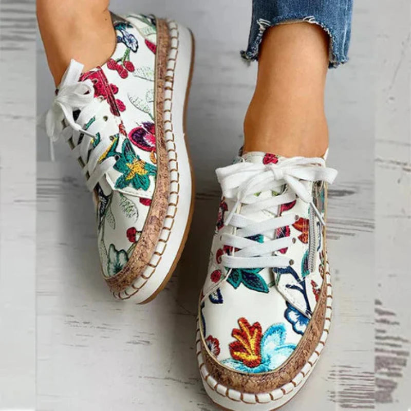 Casual Women's Baskets with Embroidered Floral Style – Urban Fashion and Everyday Comfort