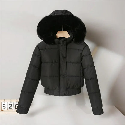 Susan – Veste Puffer Courte avec Capuche en Fausse Fourrure